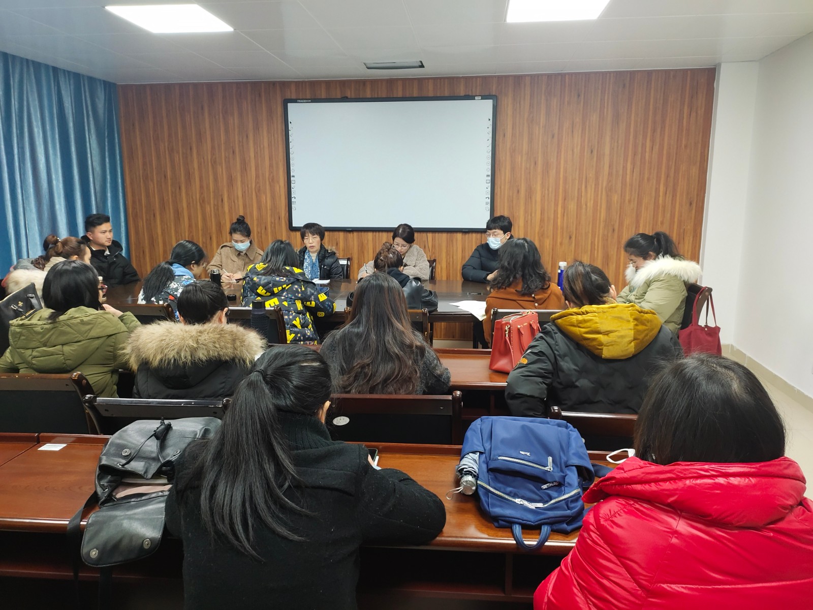 教学督导反馈会.jpg 教学督导反馈会.jpg