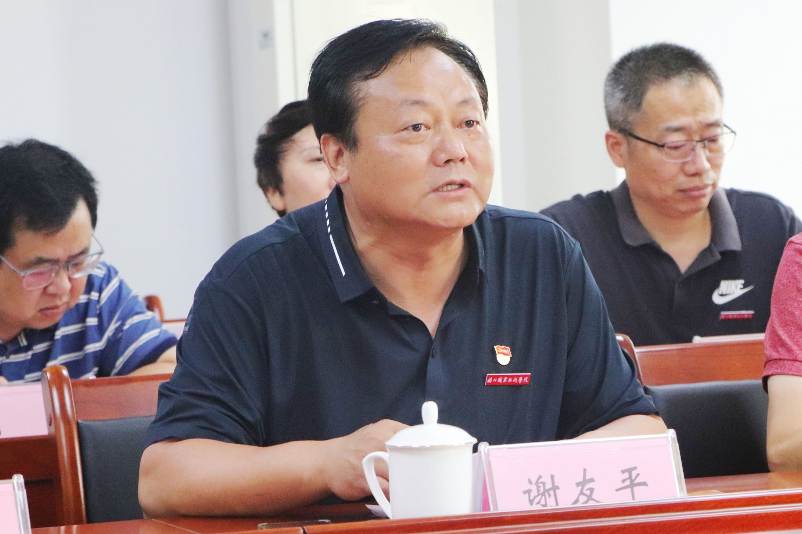 6.17_0003_色相_饱和度 4.jpg 6.17_0003_色相_饱和度 4.jpg