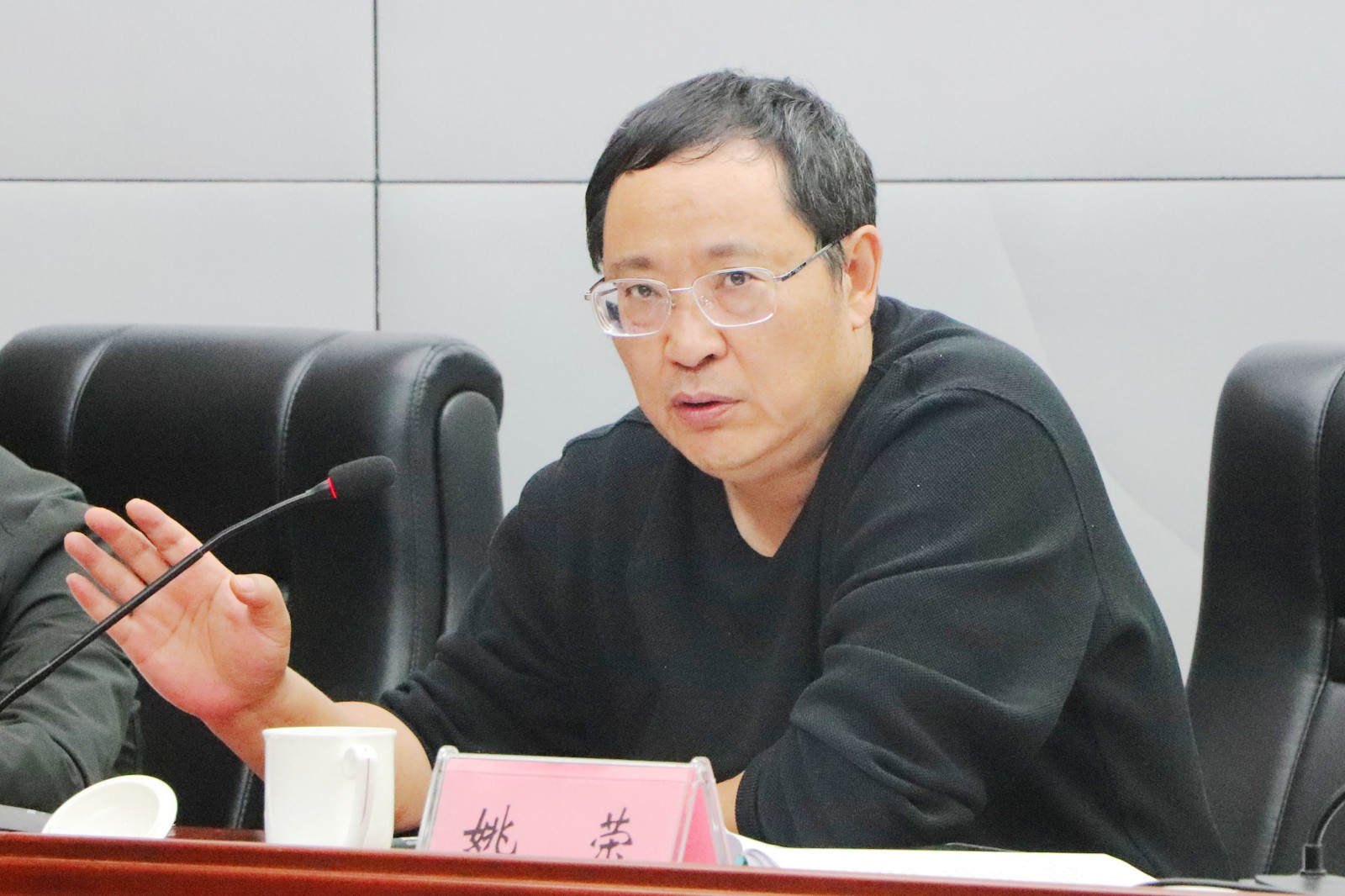 调_0010_色相_饱和度 10.jpg 调_0010_色相_饱和度 10.jpg