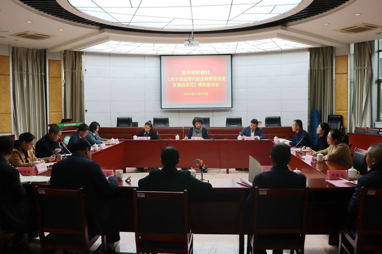 调_0004_亮度_对比度 1.jpg 调_0004_亮度_对比度 1.jpg