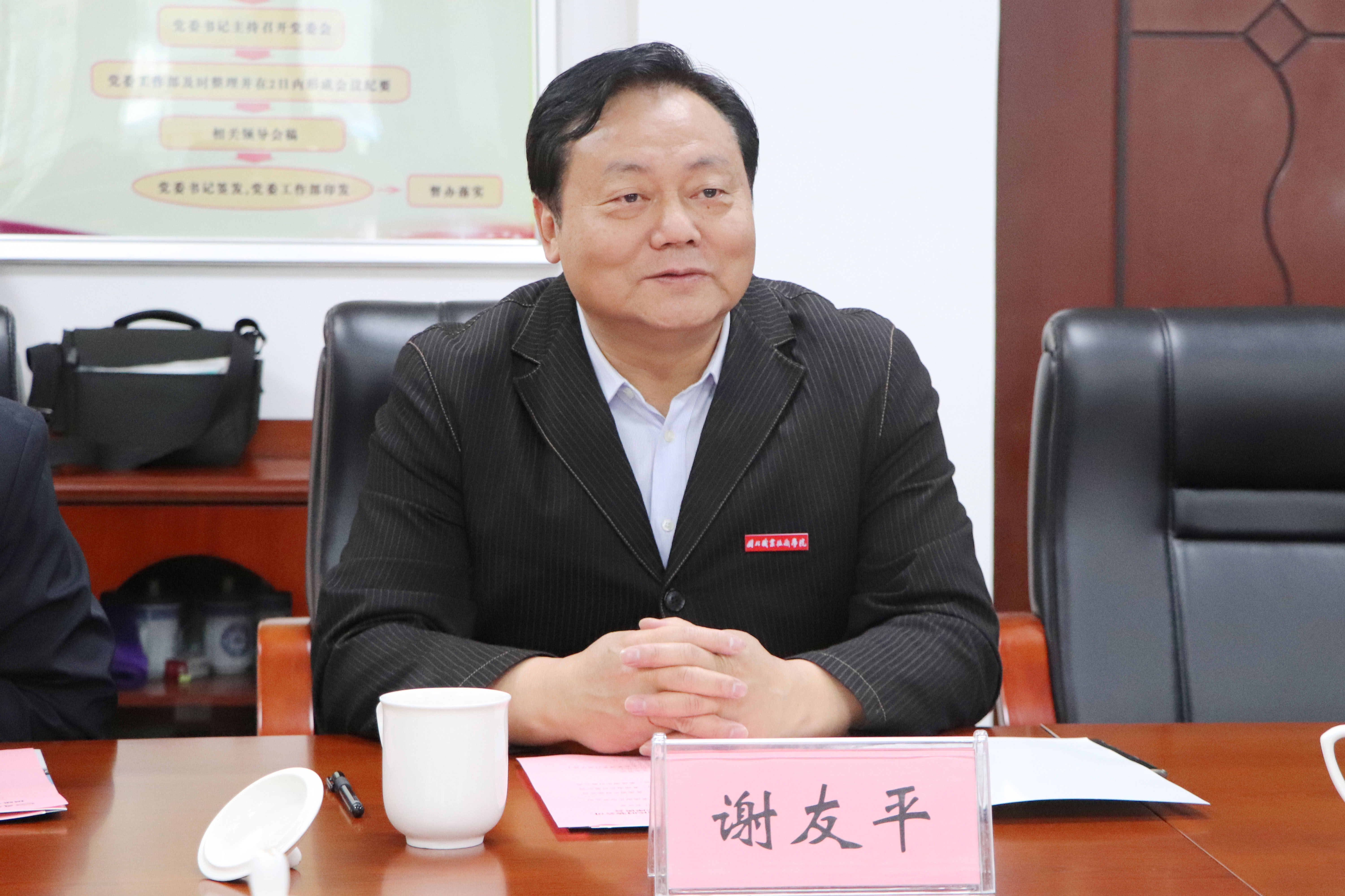 0eced5ddc7f33ab19ab496903c494c8.jpg 0eced5ddc7f33ab19ab496903c494c8.jpg