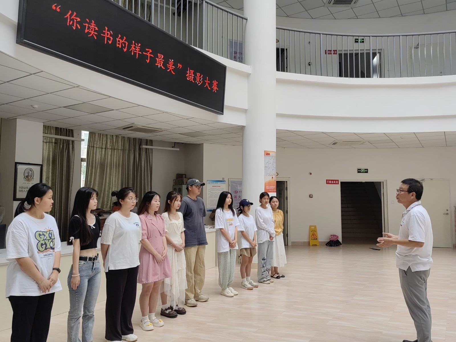 摄影2.jpg 摄影2.jpg