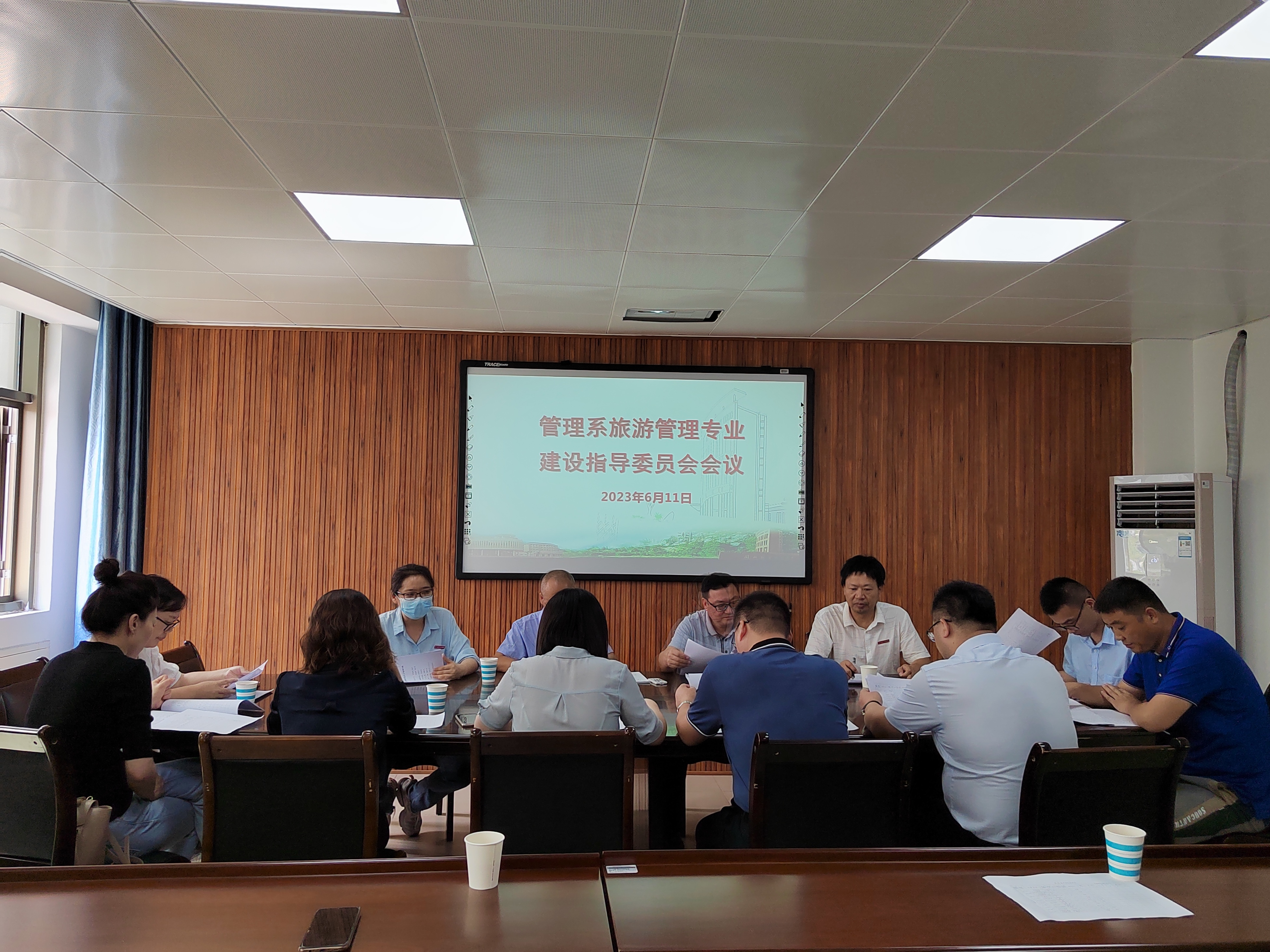 c1936c3e989e49a7cc85af509f8cd4d.jpg c1936c3e989e49a7cc85af509f8cd4d.jpg