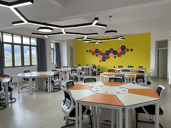 402 UI设计实训室.jpg