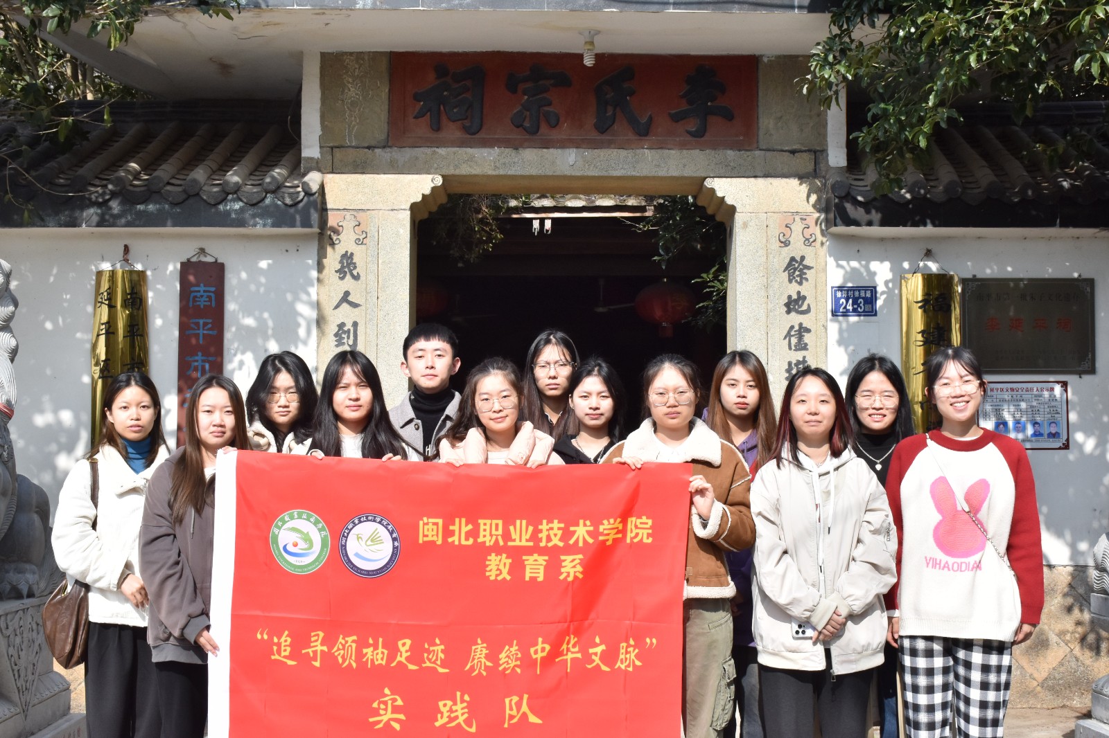 DSC_0330.JPG DSC_0330.JPG