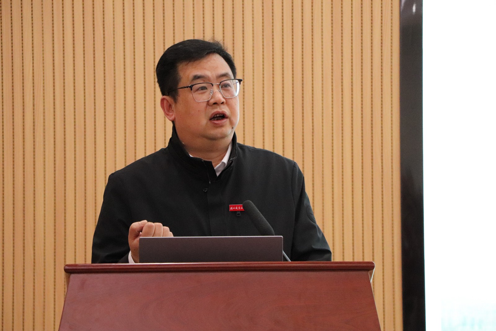 b1a57935bba91dc8ed1f0426408734f.jpg b1a57935bba91dc8ed1f0426408734f.jpg