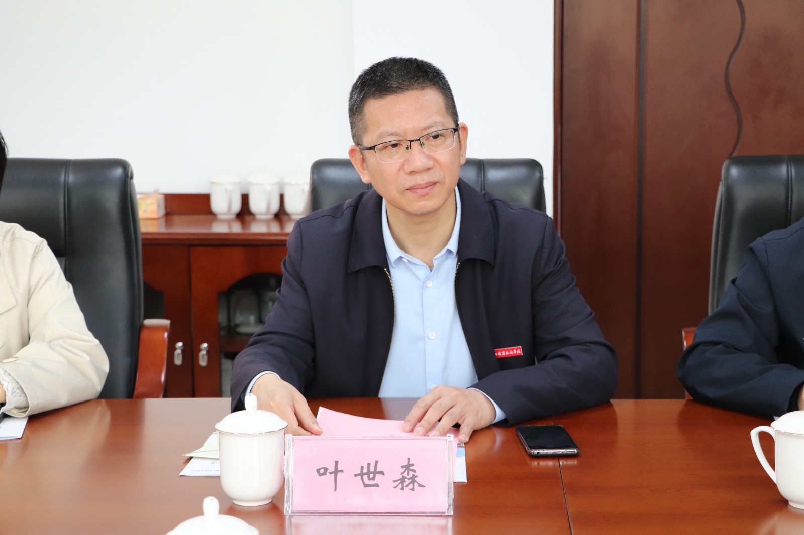 0327校企合作2.jpg 0327校企合作2.jpg