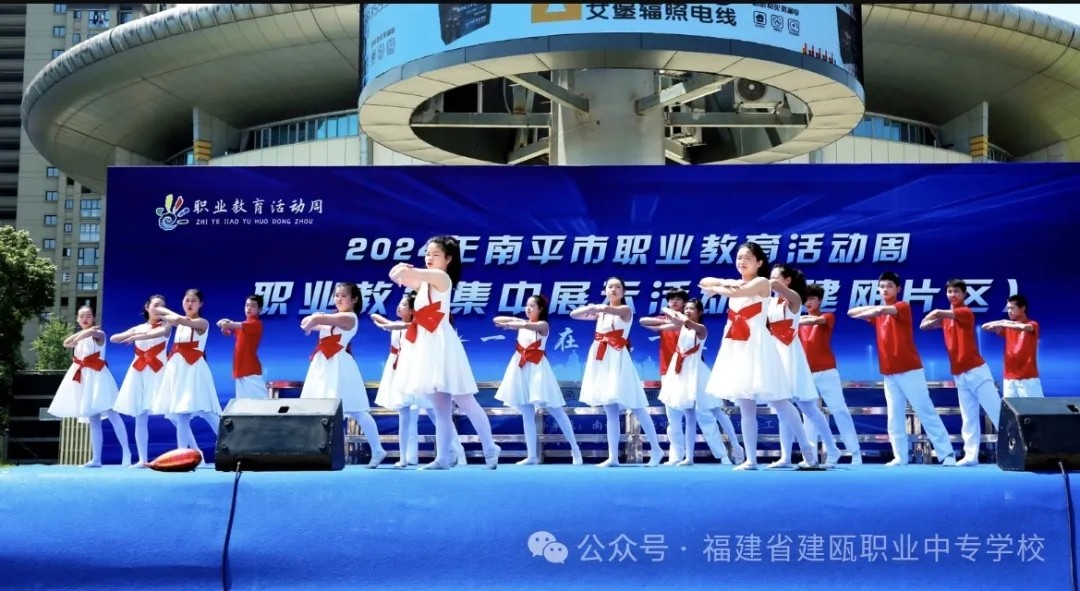 13.webp.jpg 13.webp.jpg