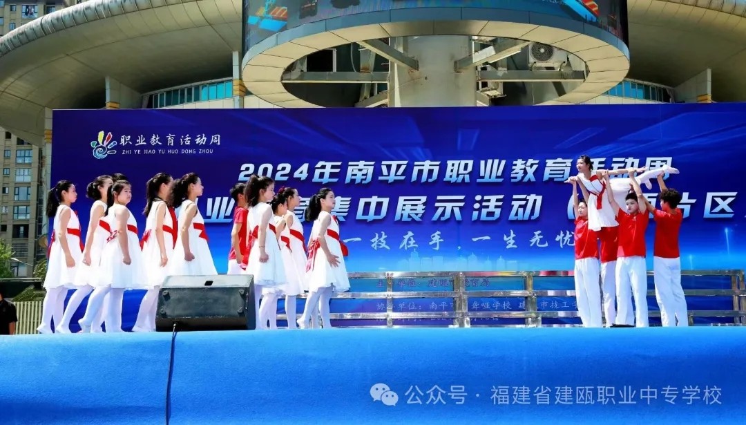 14.webp.jpg 14.webp.jpg