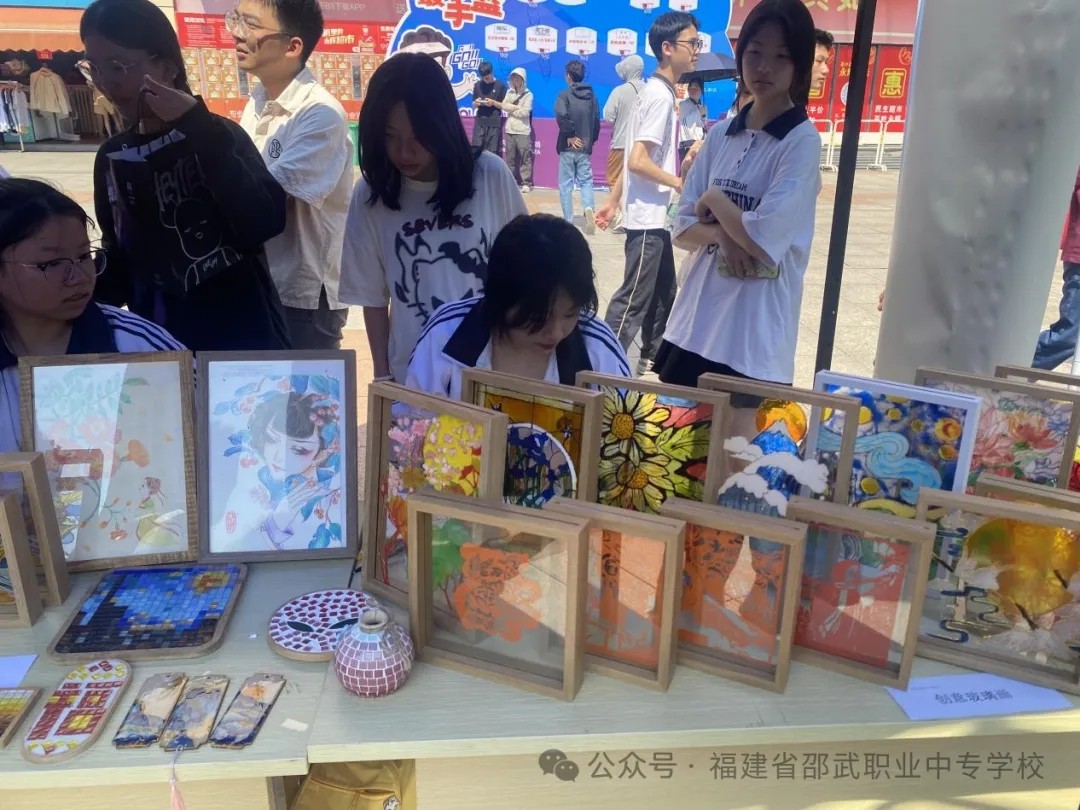 6.webp.jpg 6.webp.jpg