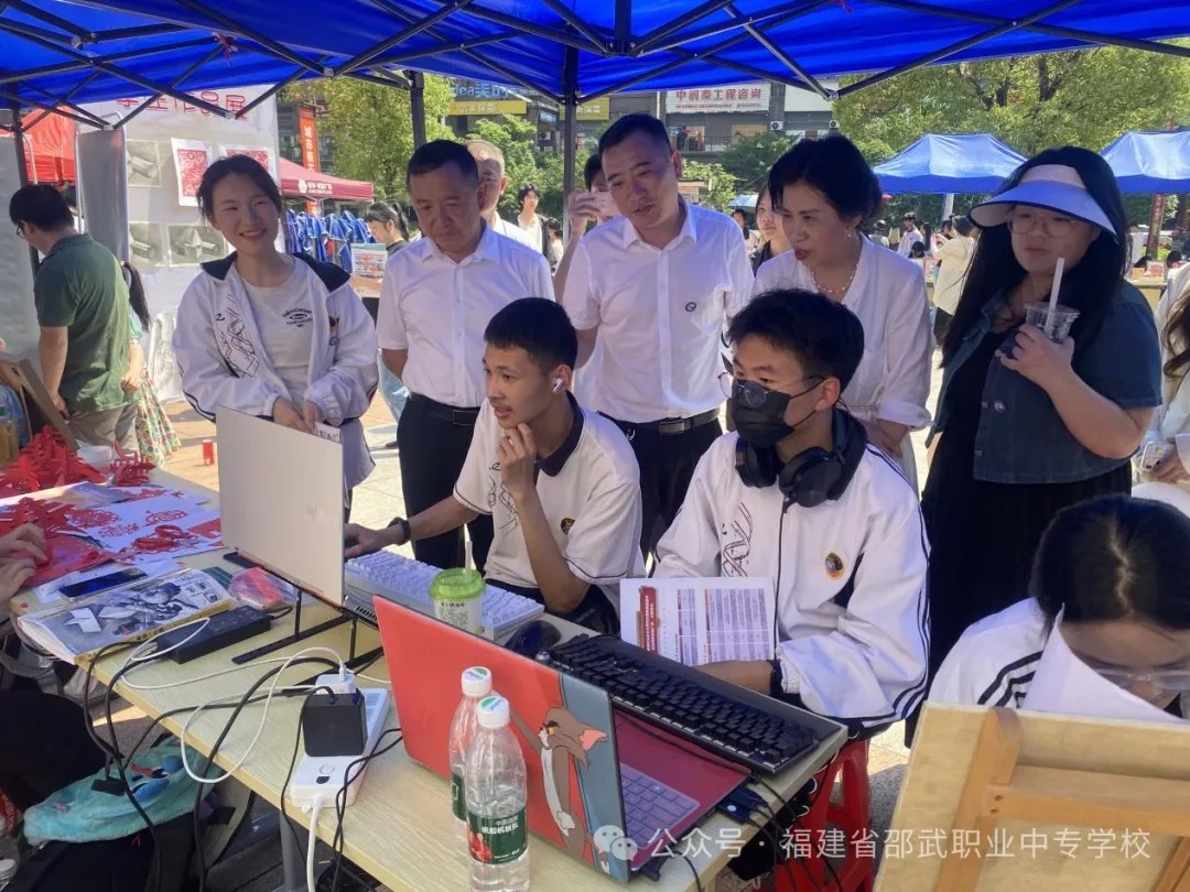 8.webp.jpg 8.webp.jpg