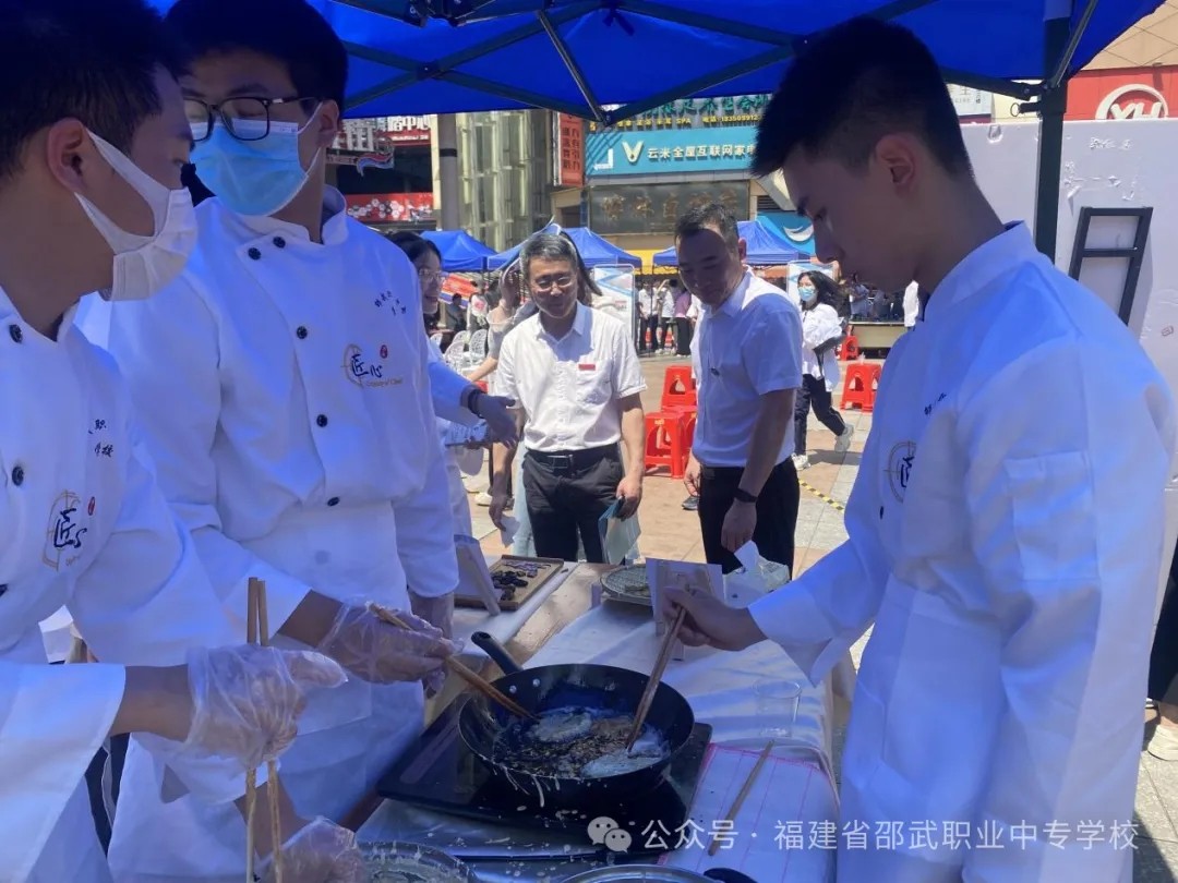 10.webp.jpg 10.webp.jpg