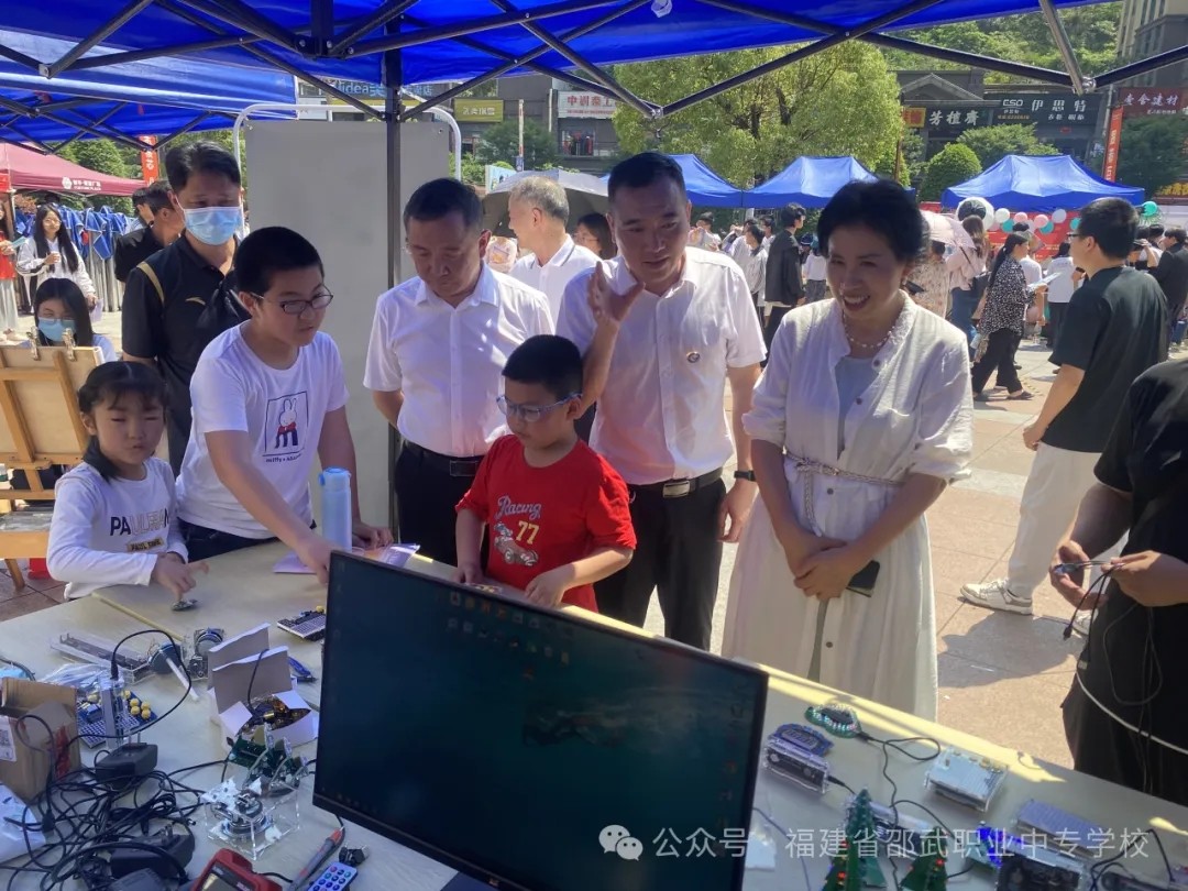 17.webp.jpg 17.webp.jpg