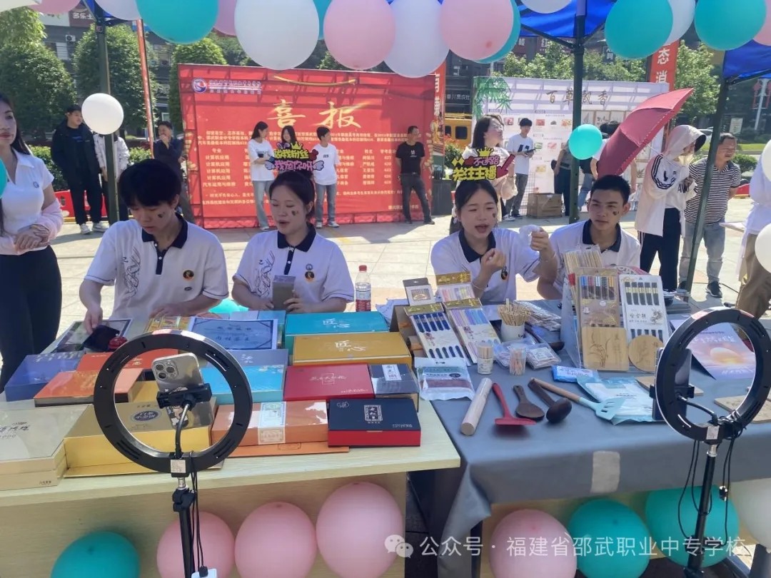 24.webp.jpg 24.webp.jpg