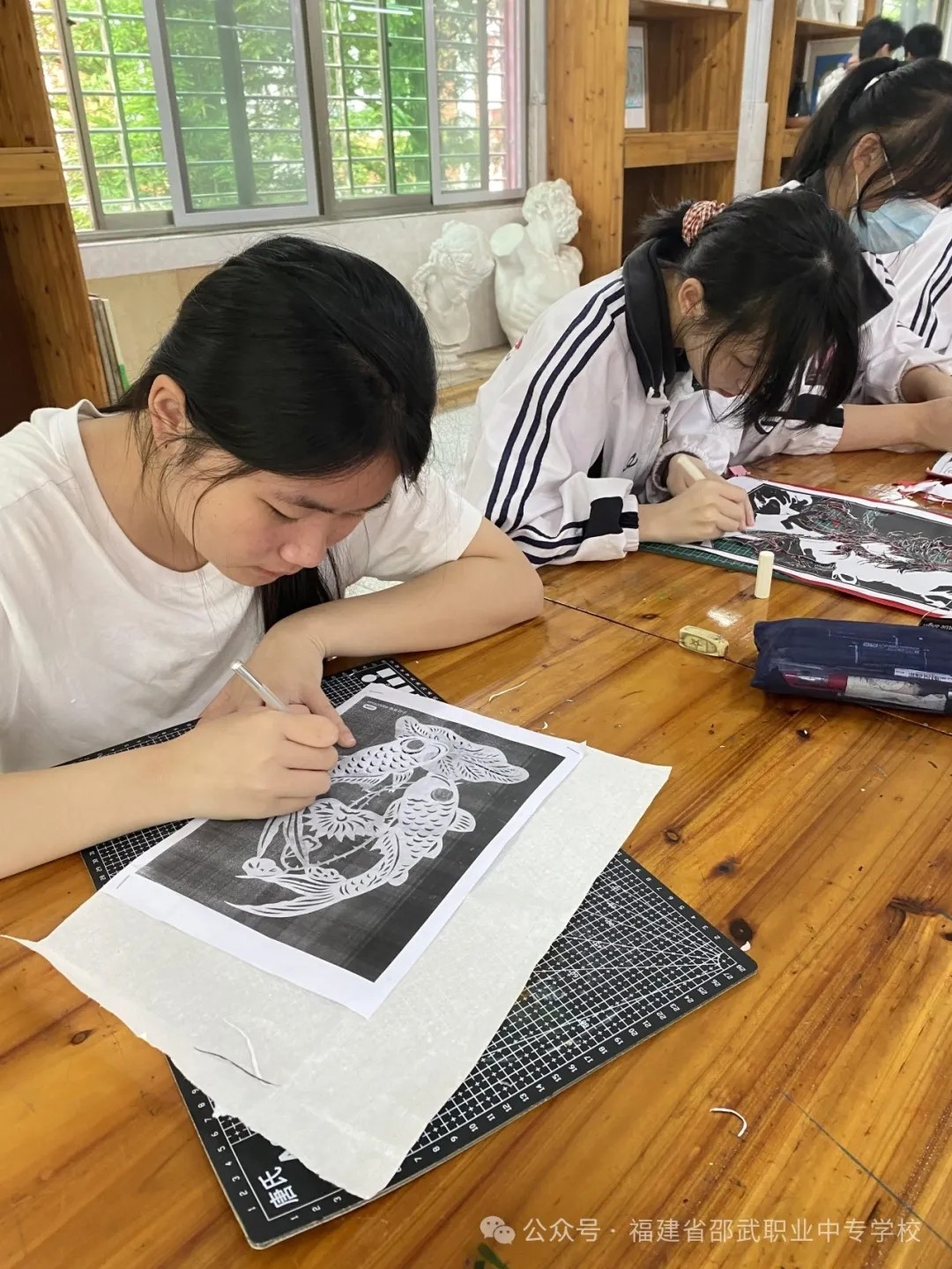 28.webp.jpg 28.webp.jpg