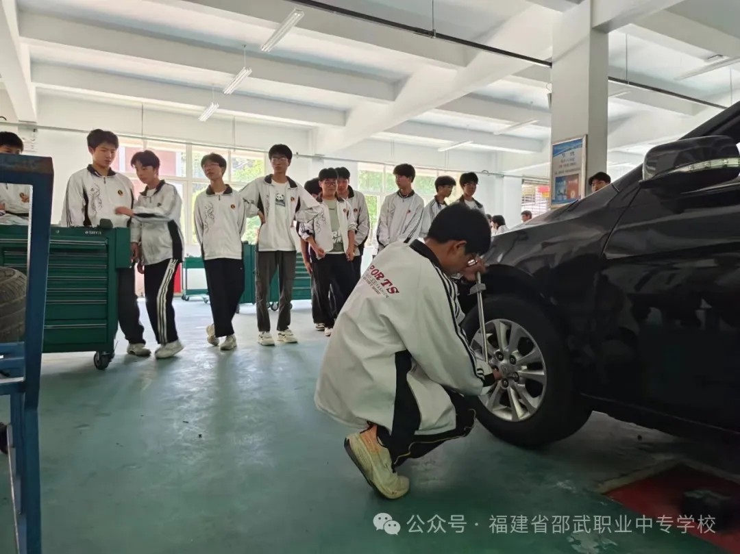 32.webp.jpg 32.webp.jpg