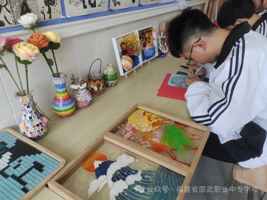 33.webp.jpg 33.webp.jpg