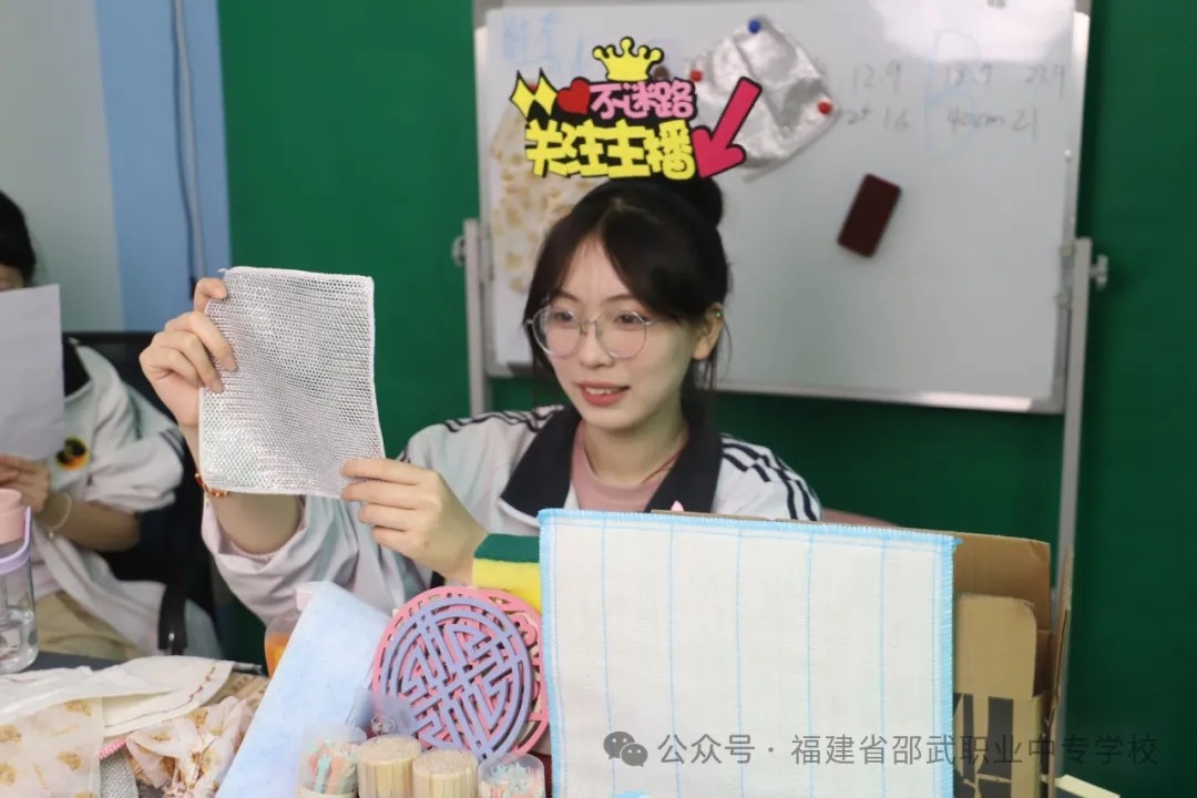 37.webp.jpg 37.webp.jpg