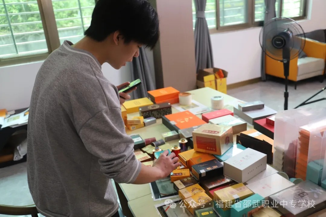 38.webp.jpg 38.webp.jpg