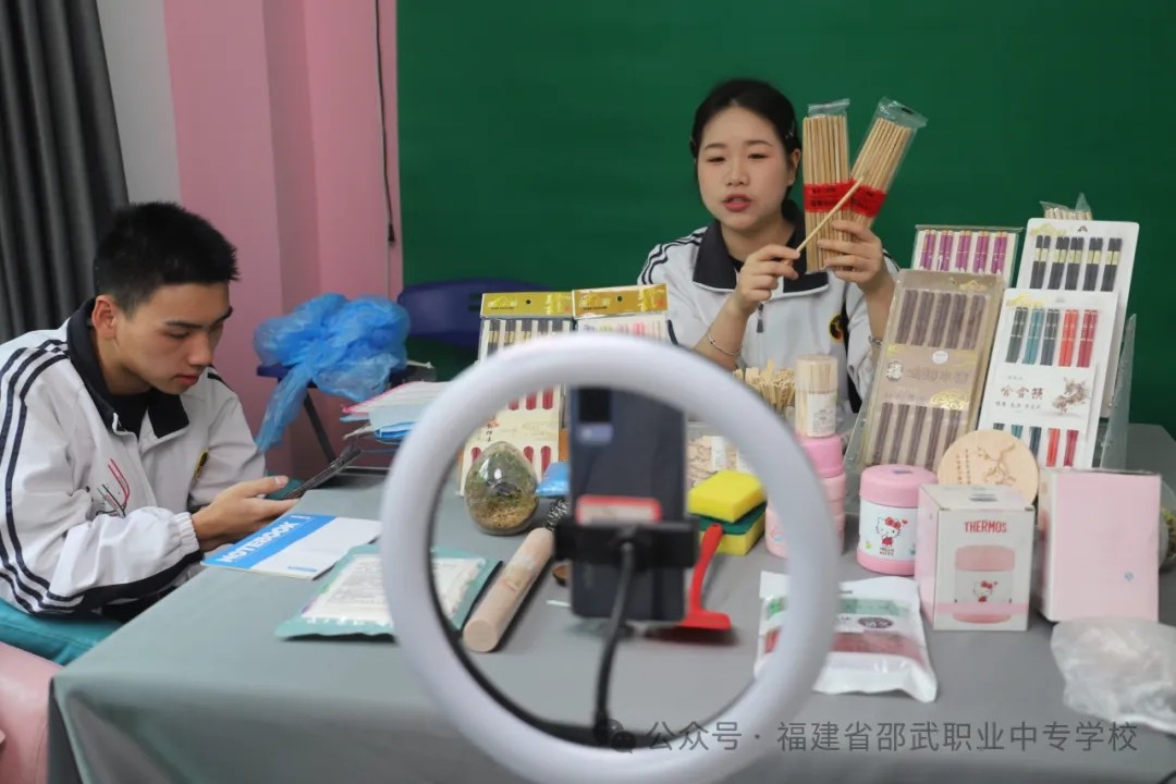 39.webp.jpg 39.webp.jpg