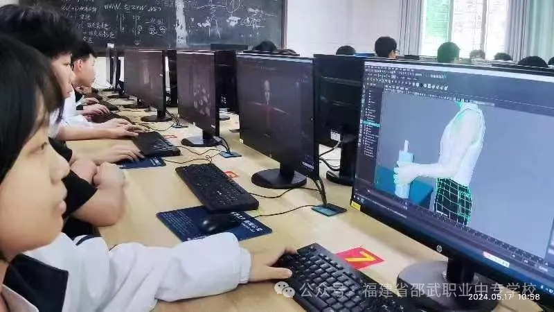 44.webp.jpg 44.webp.jpg