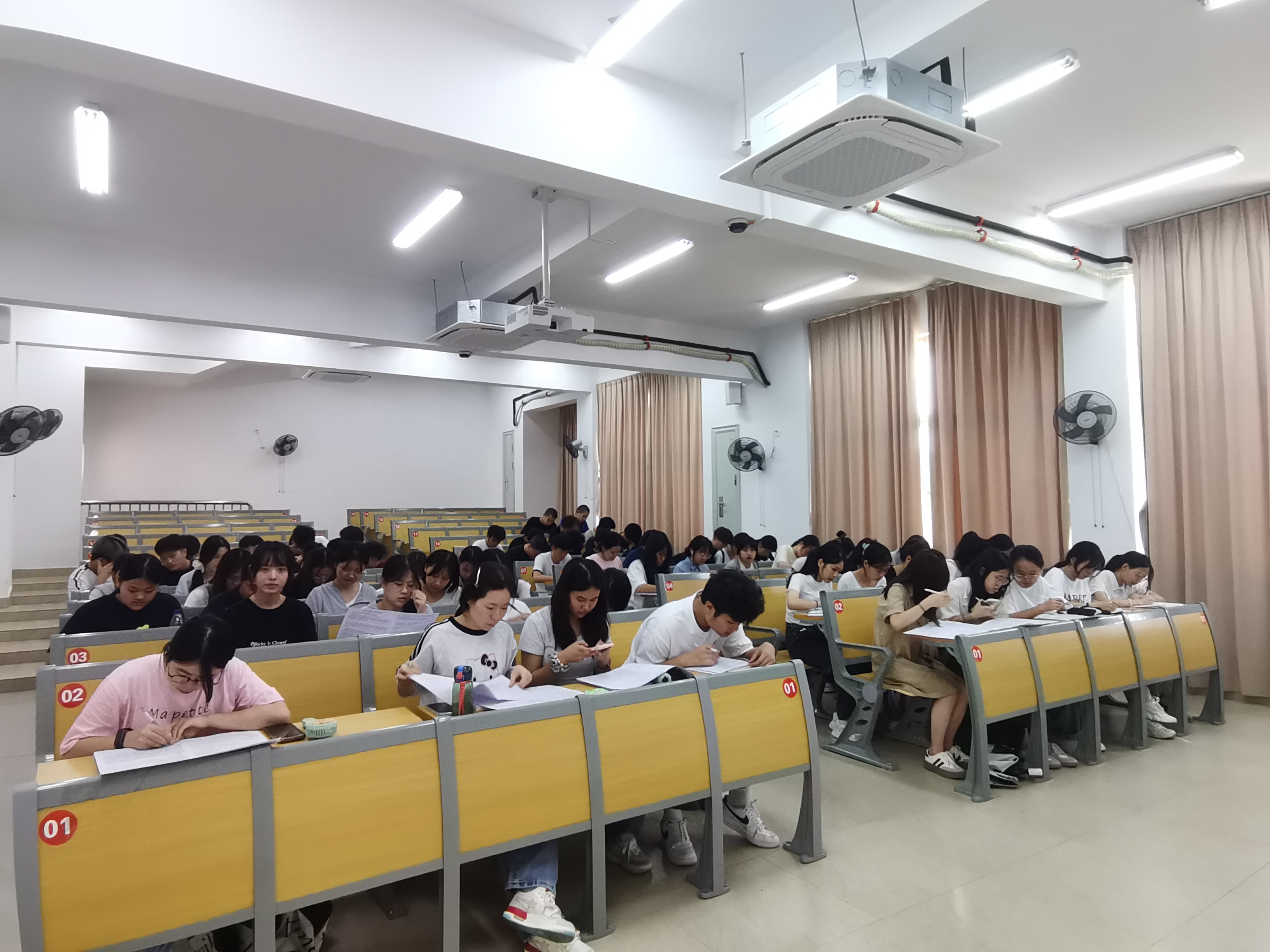 图片3.png 图片3.png