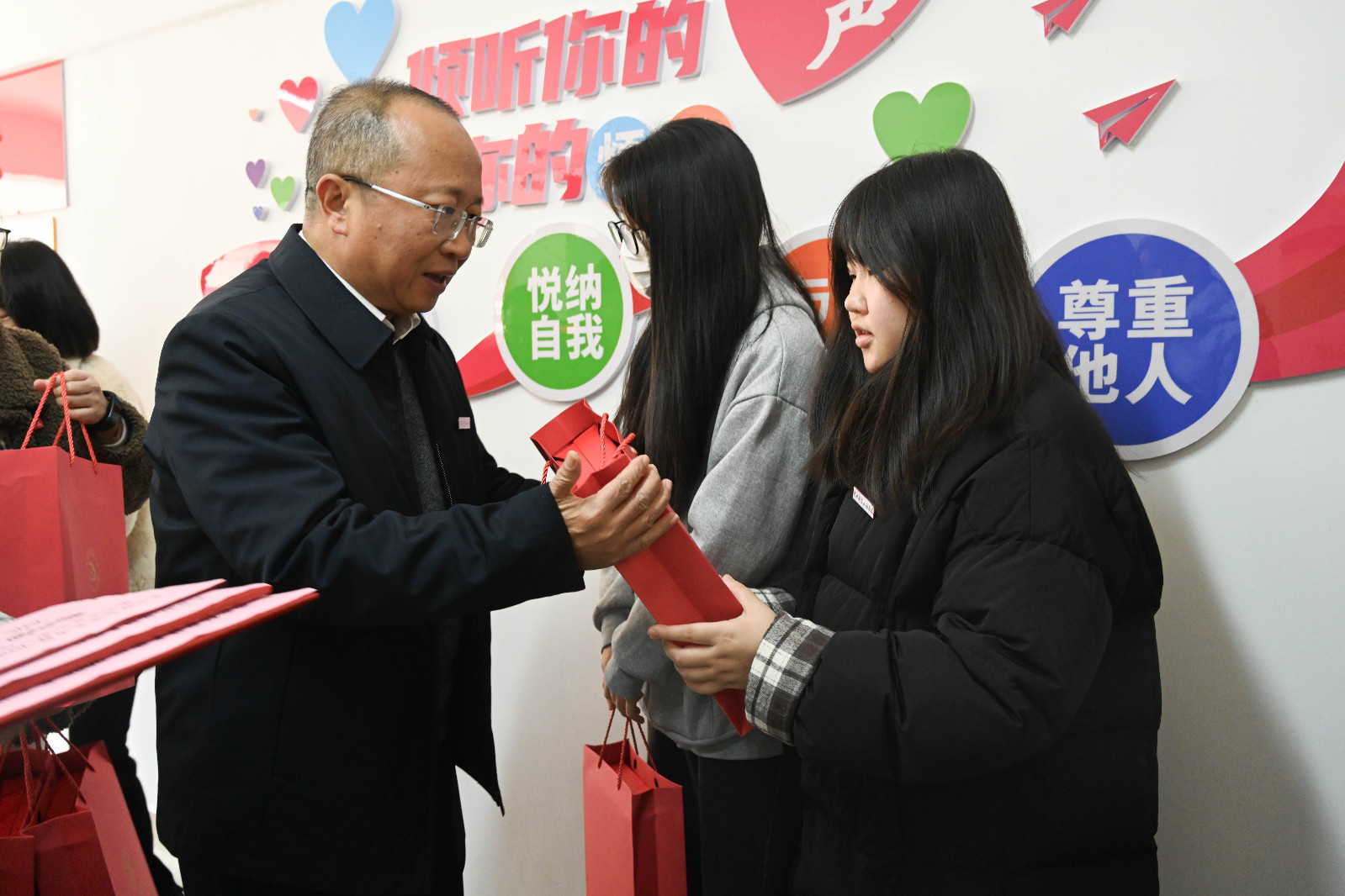 微信图片_20250103165221.jpg 微信图片_20250103165221.jpg