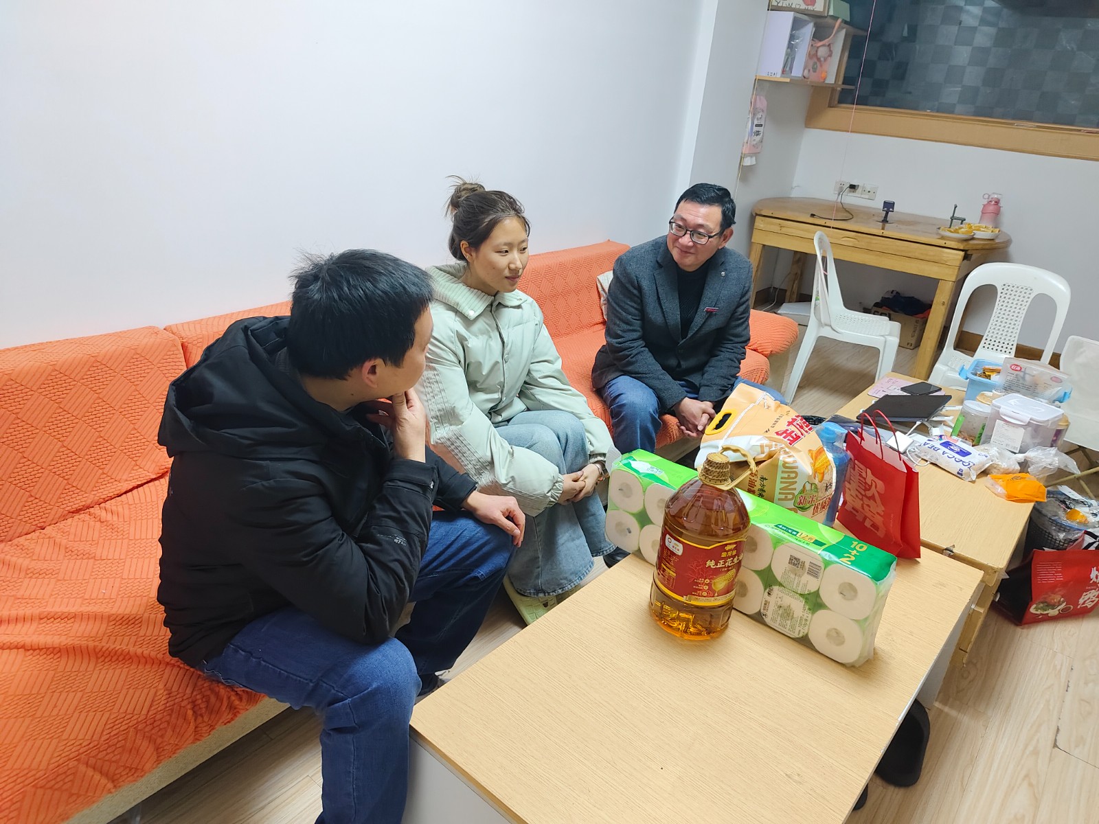 家访照片9.jpg 家访照片9.jpg