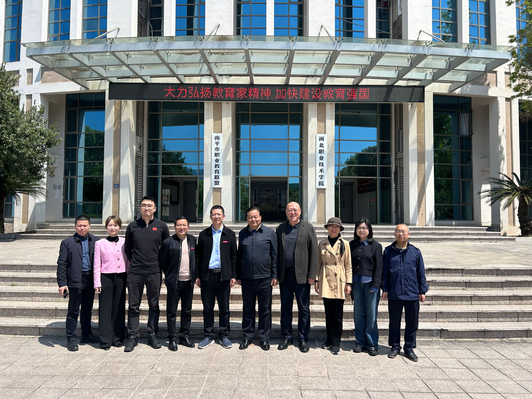 e33d6142b3061349489614b047f0aab.jpg e33d6142b3061349489614b047f0aab.jpg