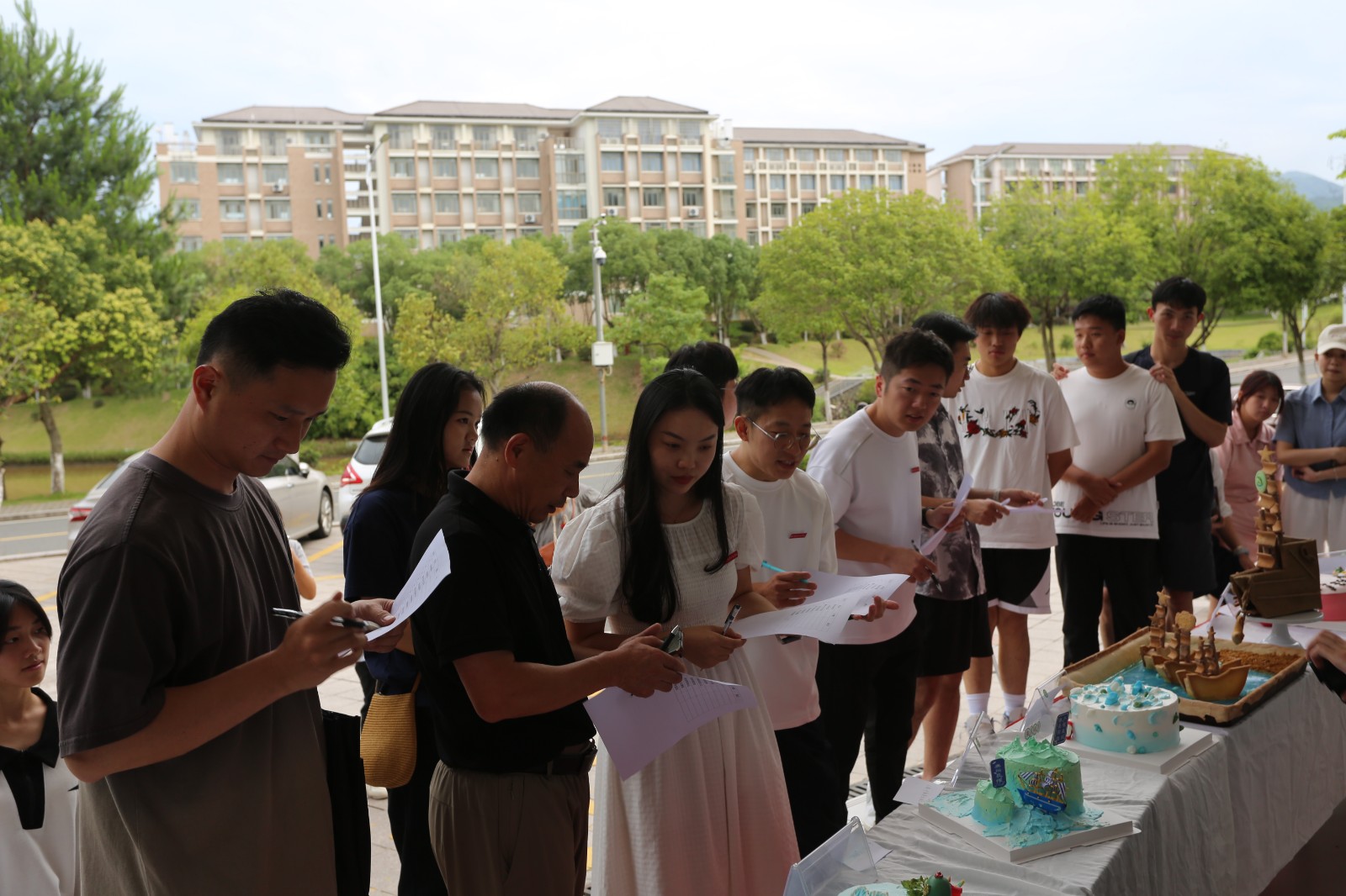 2F4A1070.JPG 2F4A1070.JPG