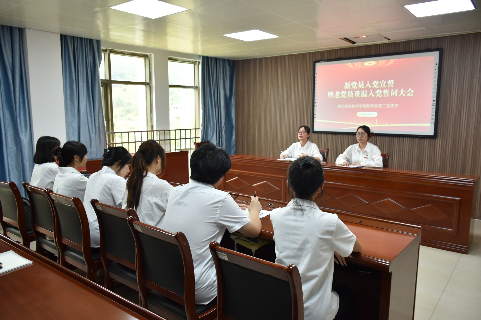 DSC_0410.JPG DSC_0410.JPG