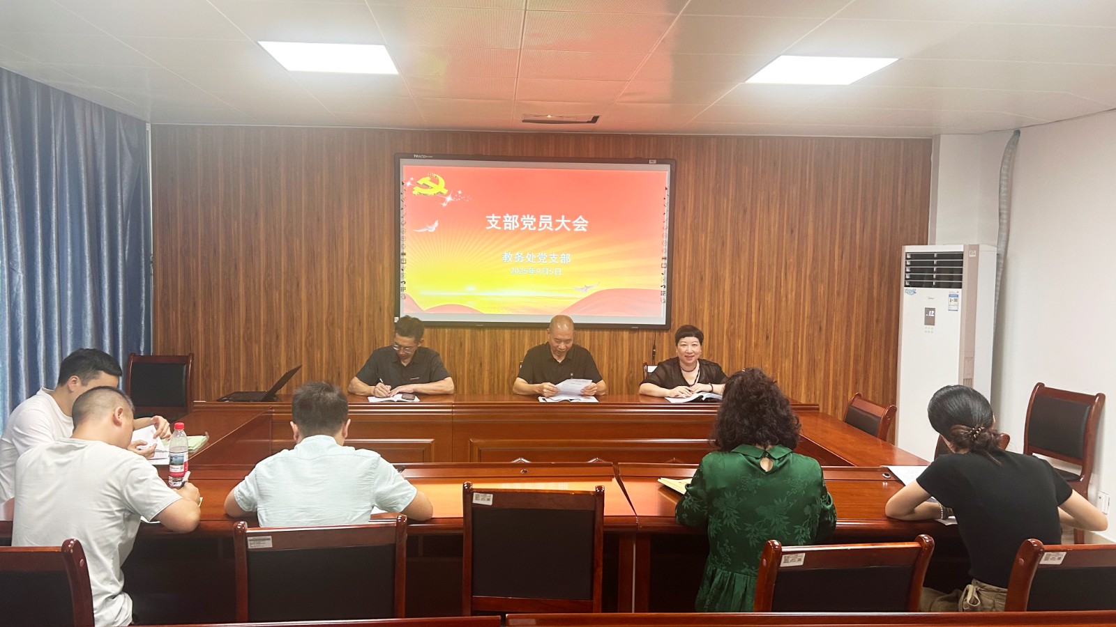 f0d4e41fab0da02e8edfa933ee14ab6.jpg f0d4e41fab0da02e8edfa933ee14ab6.jpg