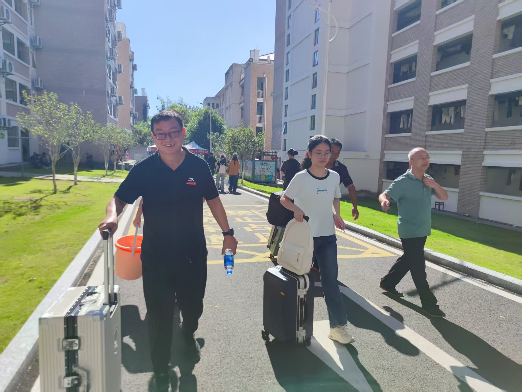 图片031.png 图片031.png